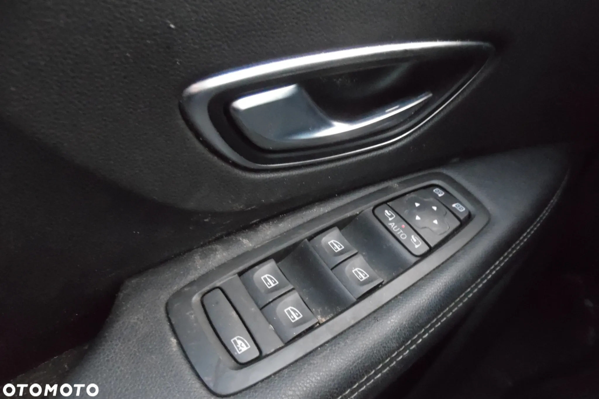 Renault Scenic 1.3 TCe FAP Intens - 11