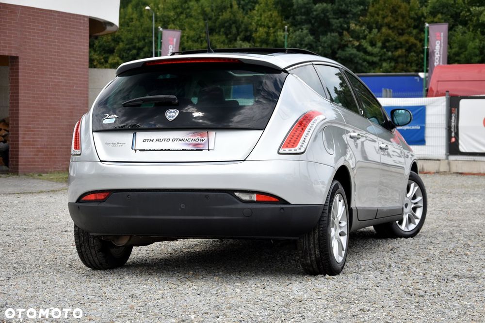Lancia Delta 1.6 MultiJet 16v Gold - 6