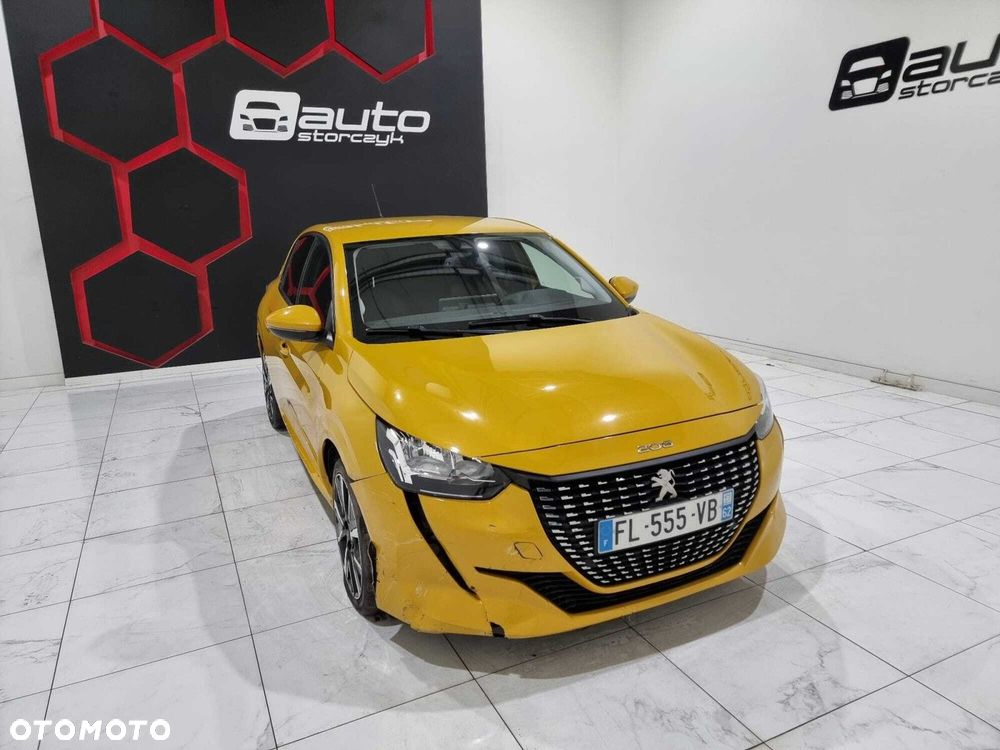 Peugeot 208 - 1