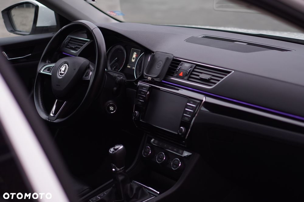 Skoda Superb 1.8 TSI L&K - 15