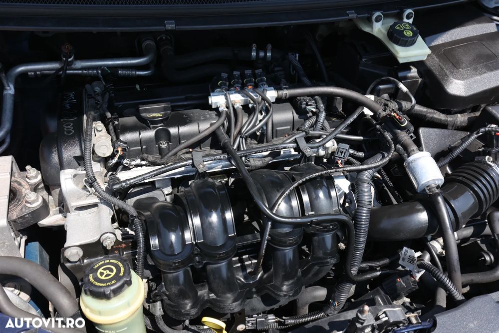 Ford Focus 1.6 Ti-VCT Trend - 8