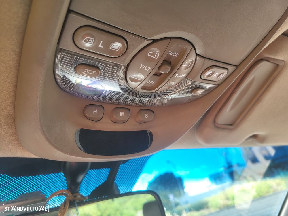 Kia Carnival 2.9 CRDi EX Top - 22