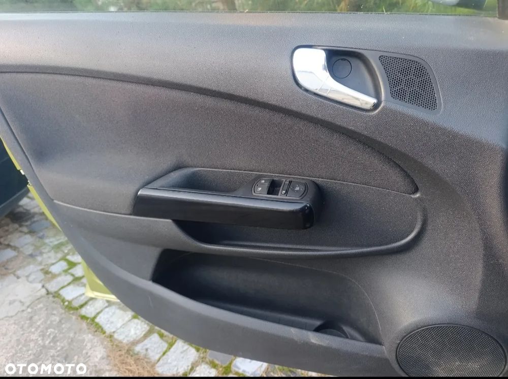 Opel Corsa - 8