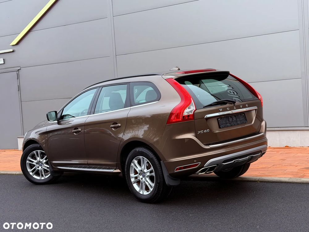 Volvo XC 60 D4 Geartronic Momentum - 18