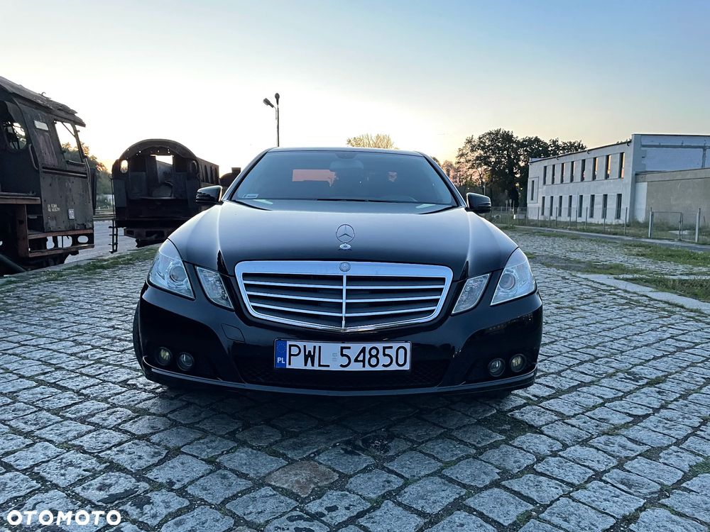 Mercedes-Benz Klasa E 220 CDI DPF BlueEFFICIENCY Automatik Elegance - 22