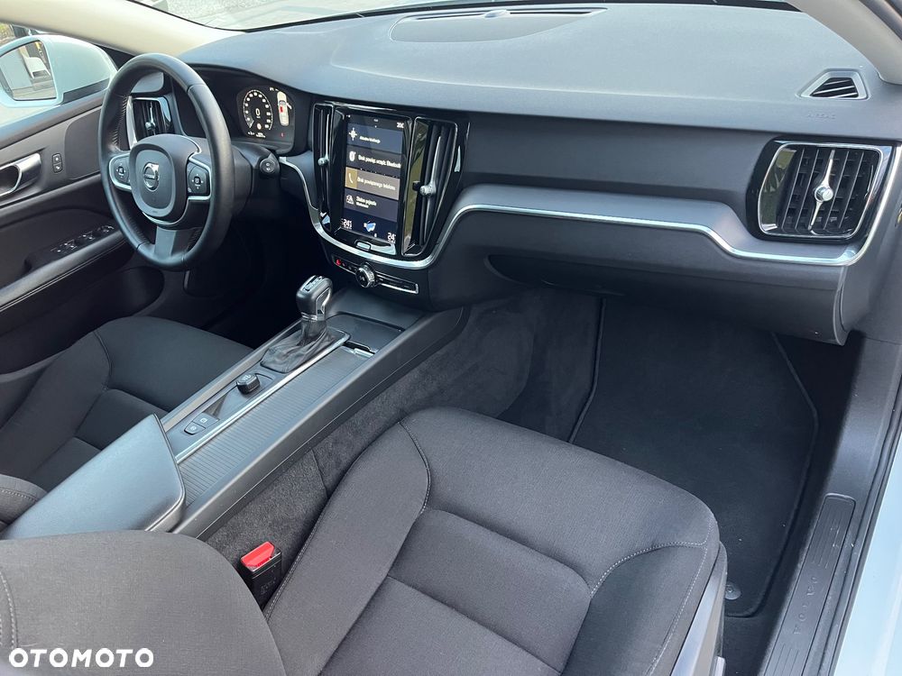 Volvo V60 D3 Geartronic Momentum - 16