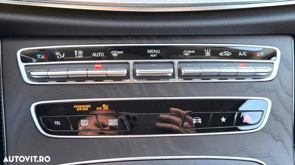 Mercedes-Benz E - 24