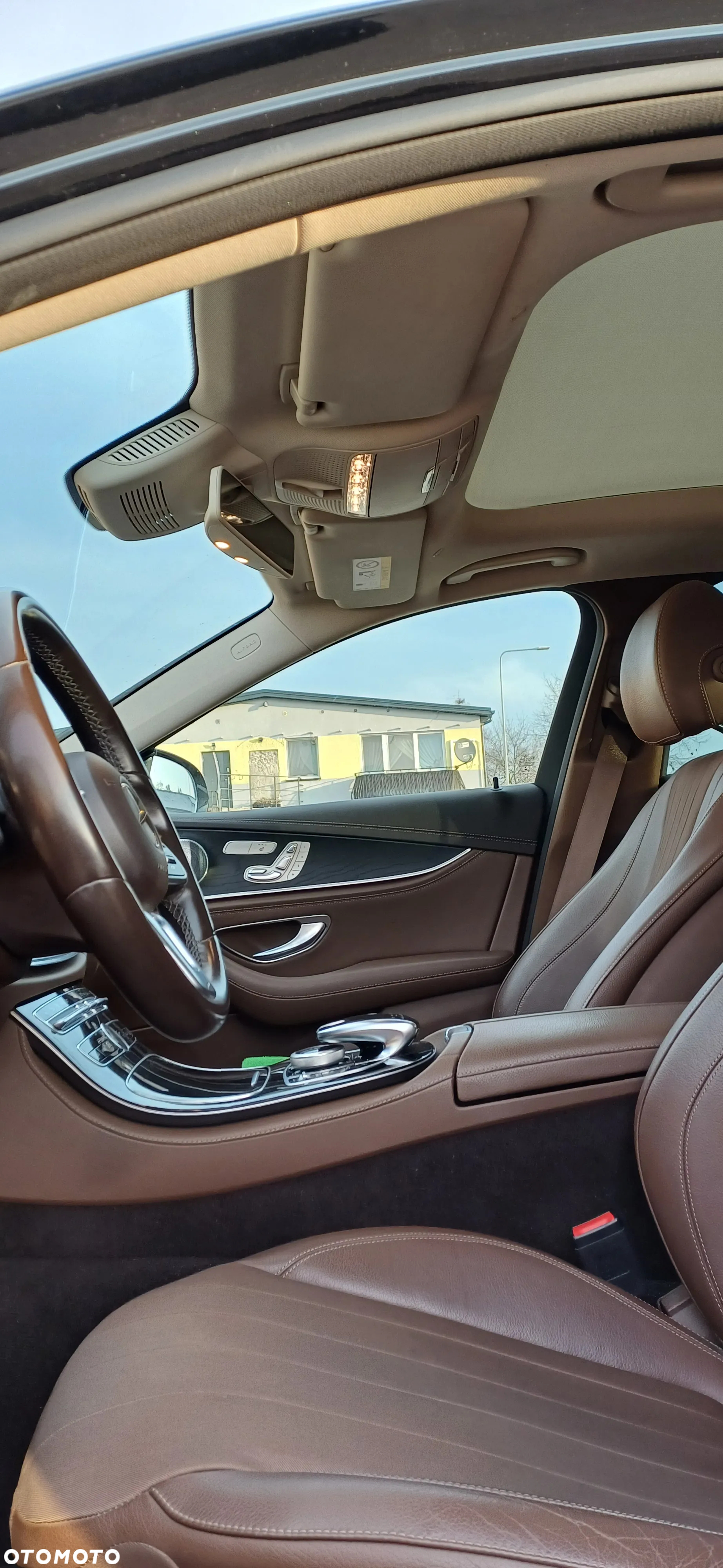 Mercedes-Benz Klasa E 220 d 4-Matic Business Edition 9G-TRONIC - 2