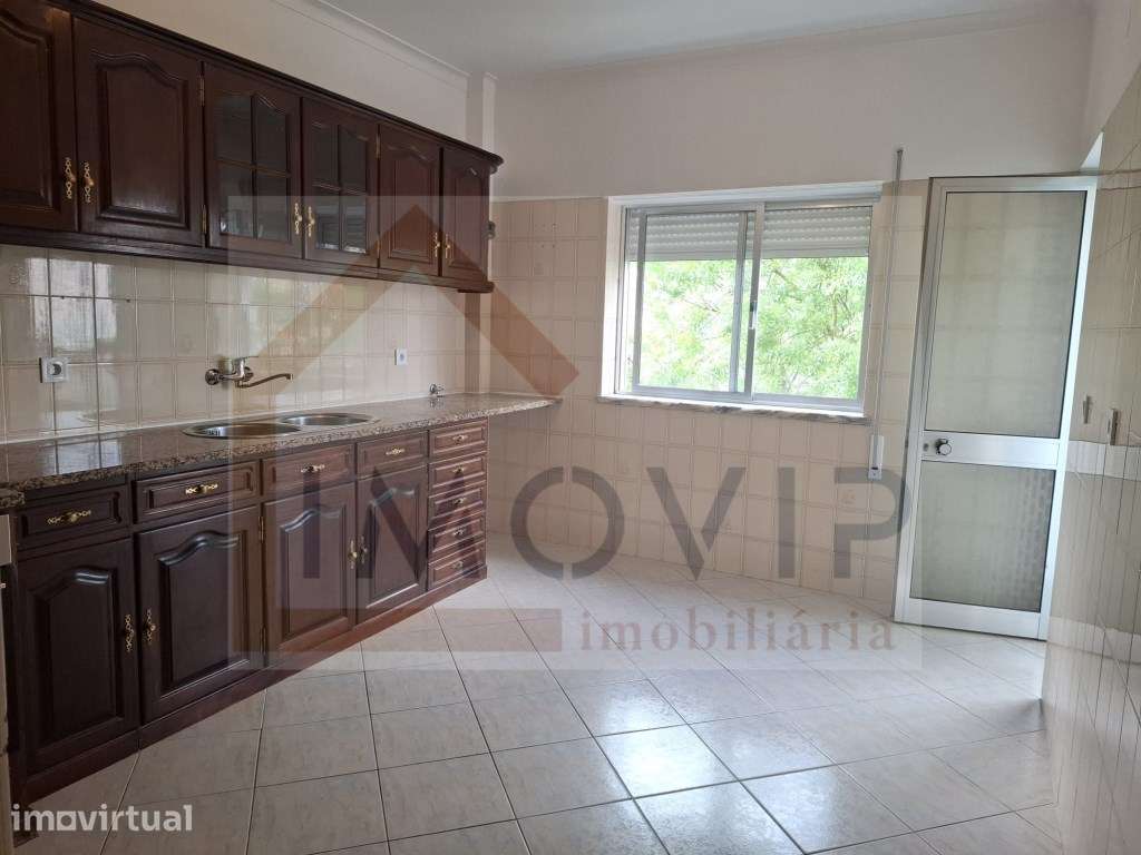 Apartamento T2 Pinhal Novo- zona central - Grande imagem: 2/28