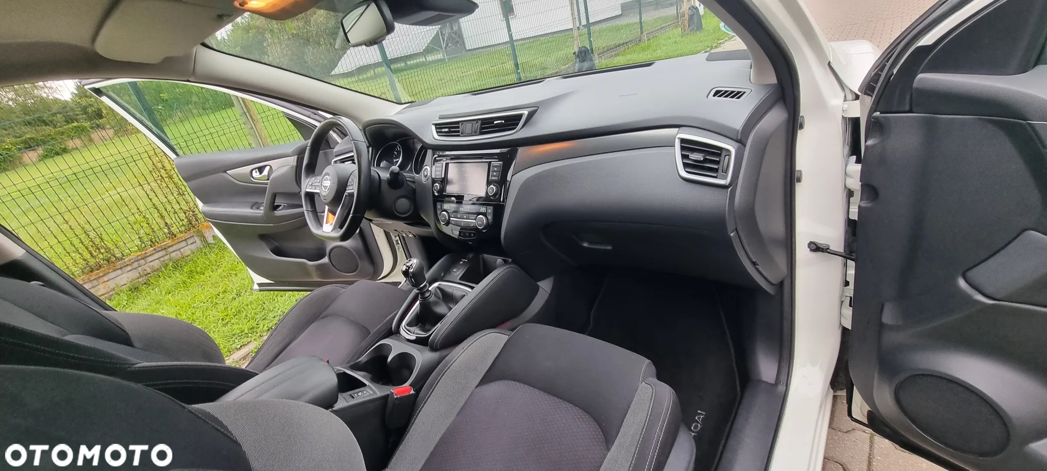 Nissan Qashqai 1.3 DIG-T TEKNA - 15