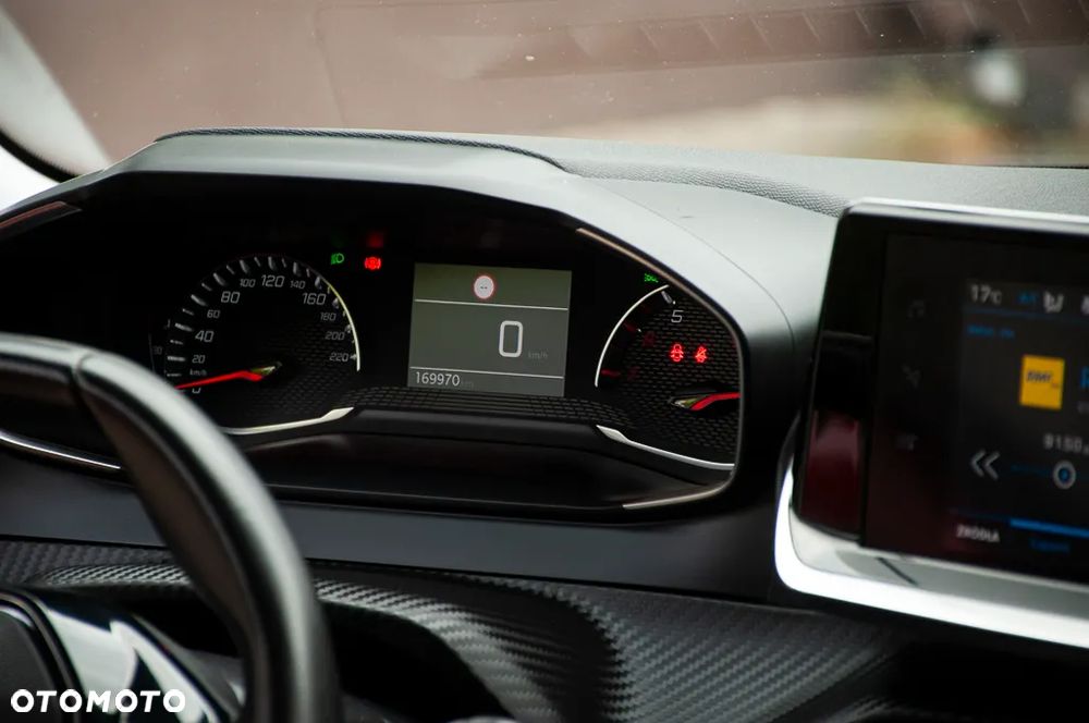 Peugeot 208 PureTech 82 Start & Stop Allure - 21