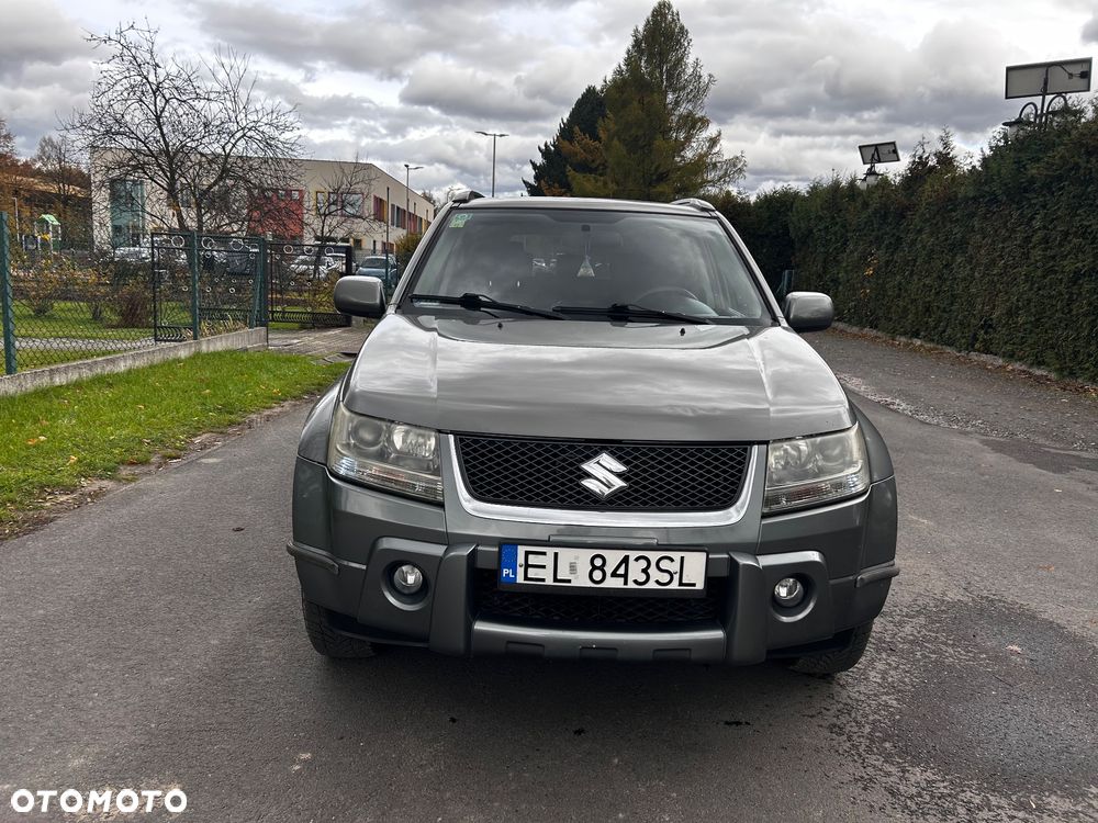 Suzuki Grand Vitara 2.0 Comfort + - 3