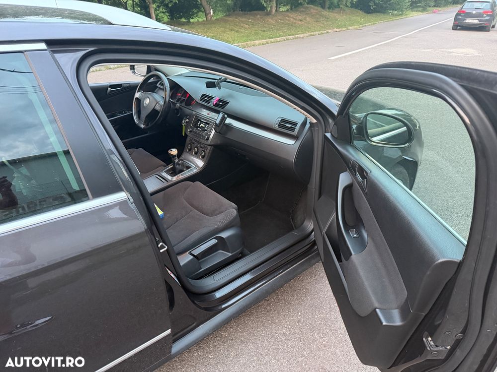 Volkswagen Passat 1.9 TDI Comfortline - 6