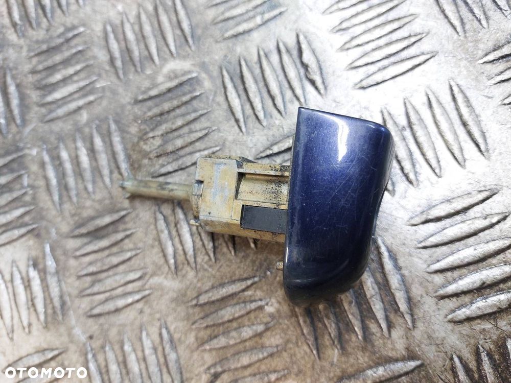 WKŁADKA ZAMKA DRZWI LEWY PRZÓD BMW E46 8253473 317/5 ORIENTBLAU METALLIC - 1