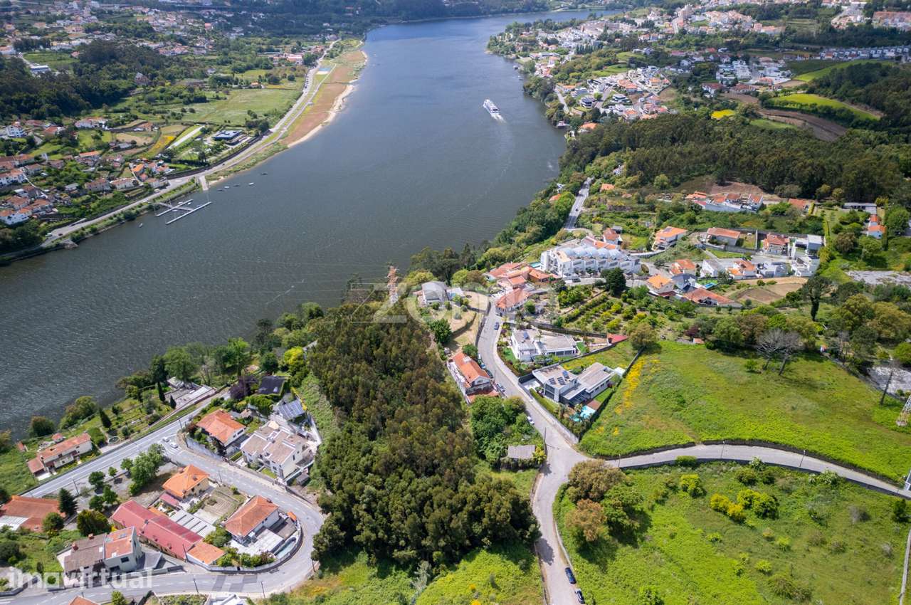 Terreno rustico em solo urbano - 7730 m² de área total - Gondomar - Grande imagem: 2/15