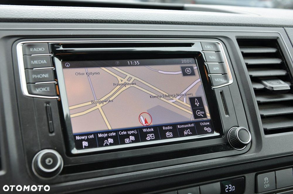 Volkswagen Caravelle - 14