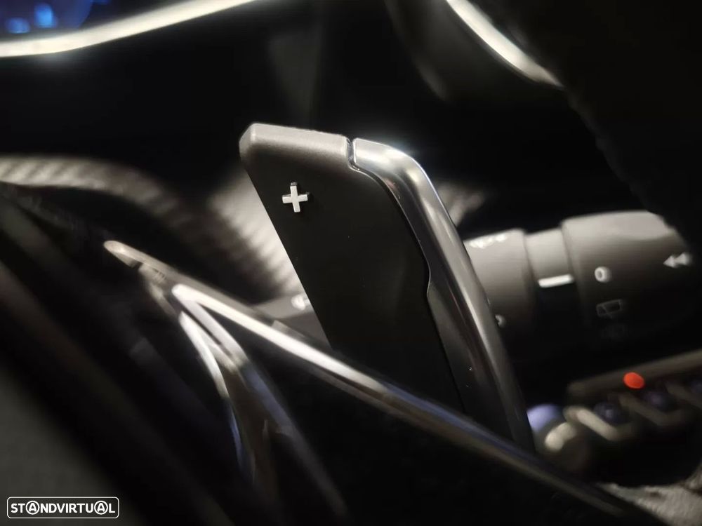 Peugeot 2008 PureTech 130 EAT8 Allure - 16
