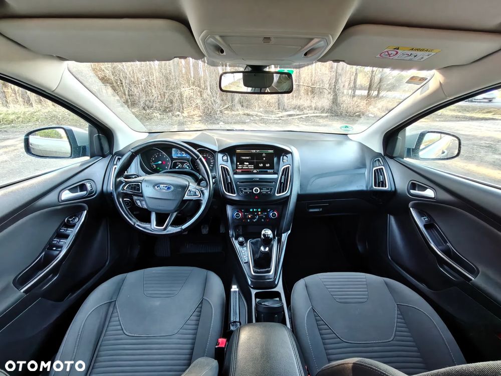 Ford Focus 1.0 EcoBoost Titanium - 13