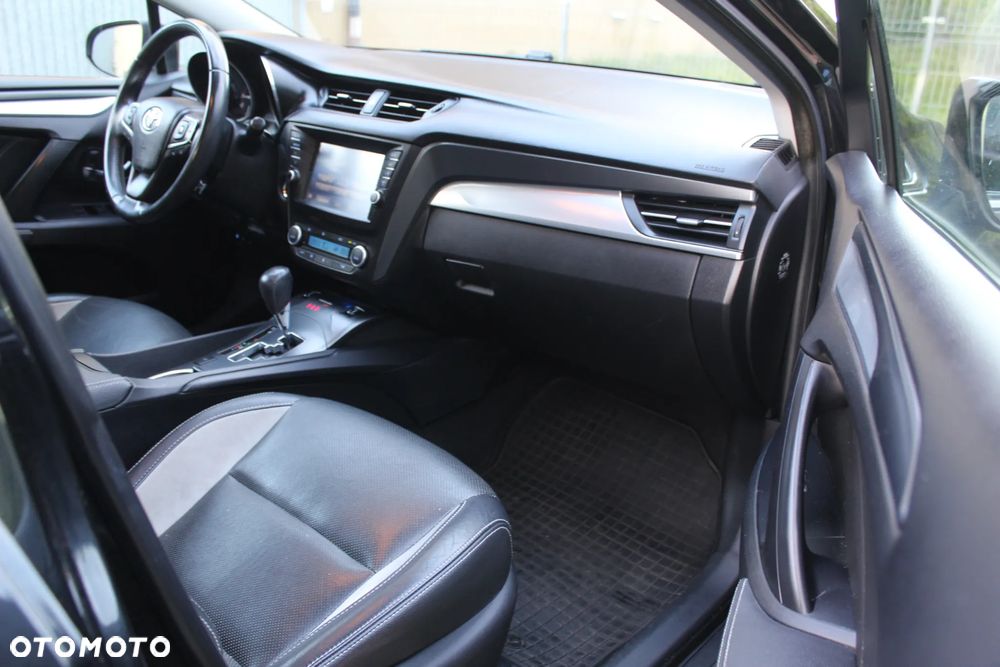 Toyota Avensis 1.8 Prestige MS - 16