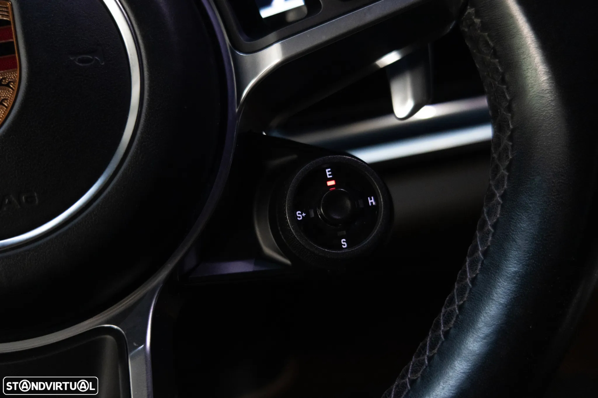 Porsche Panamera 4 E-Hybrid - 33