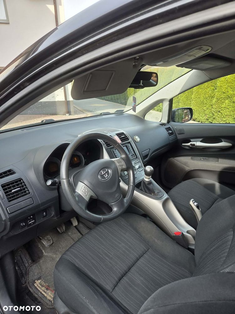 Toyota Auris 2.0 D-4D Luna - 6