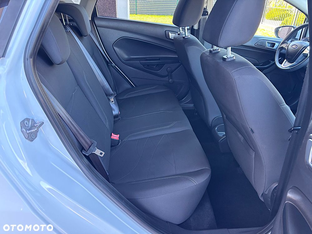Ford Fiesta 1.25 Titanium - 32
