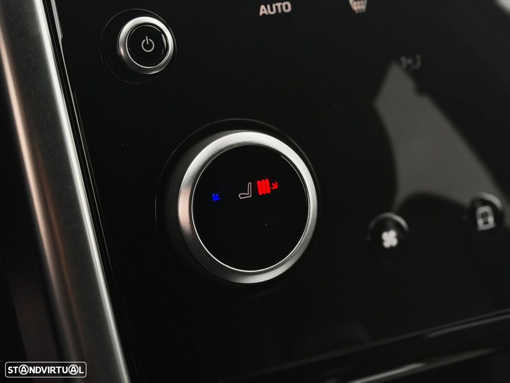 Land Rover Discovery Sport P300e R-Dynamic SE - 20