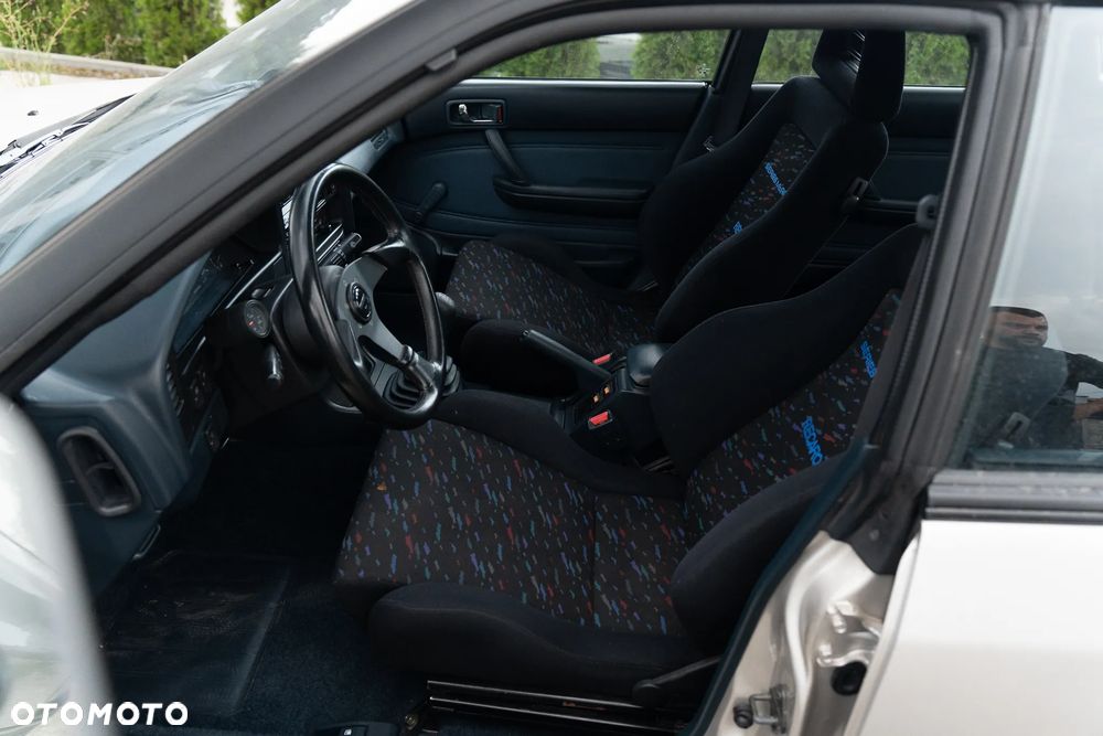 Subaru Legacy - 27