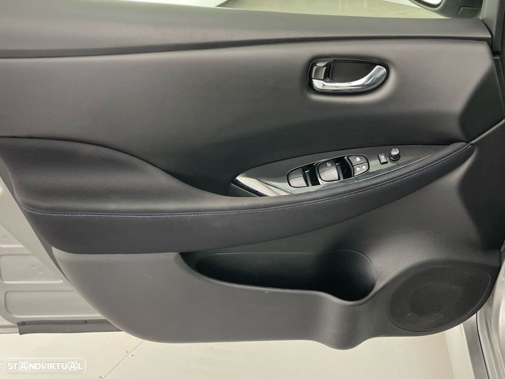 Nissan Leaf N-Connecta - 16