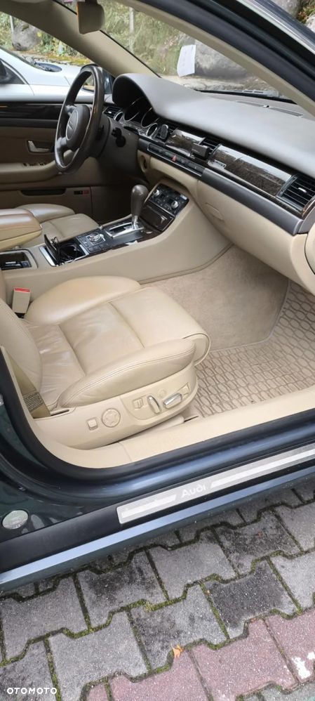 Audi A8 4.2 Quattro - 20