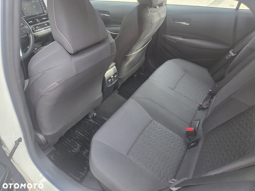 Toyota Corolla ver-1-8-hybrid-gpf-comfort - 17