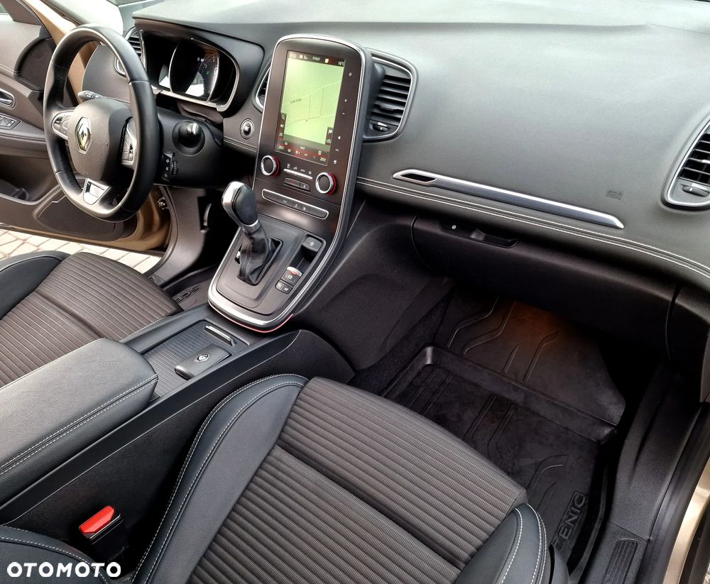 Renault Scenic - 31
