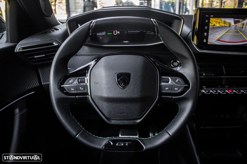 Peugeot e-2008 GT - 13