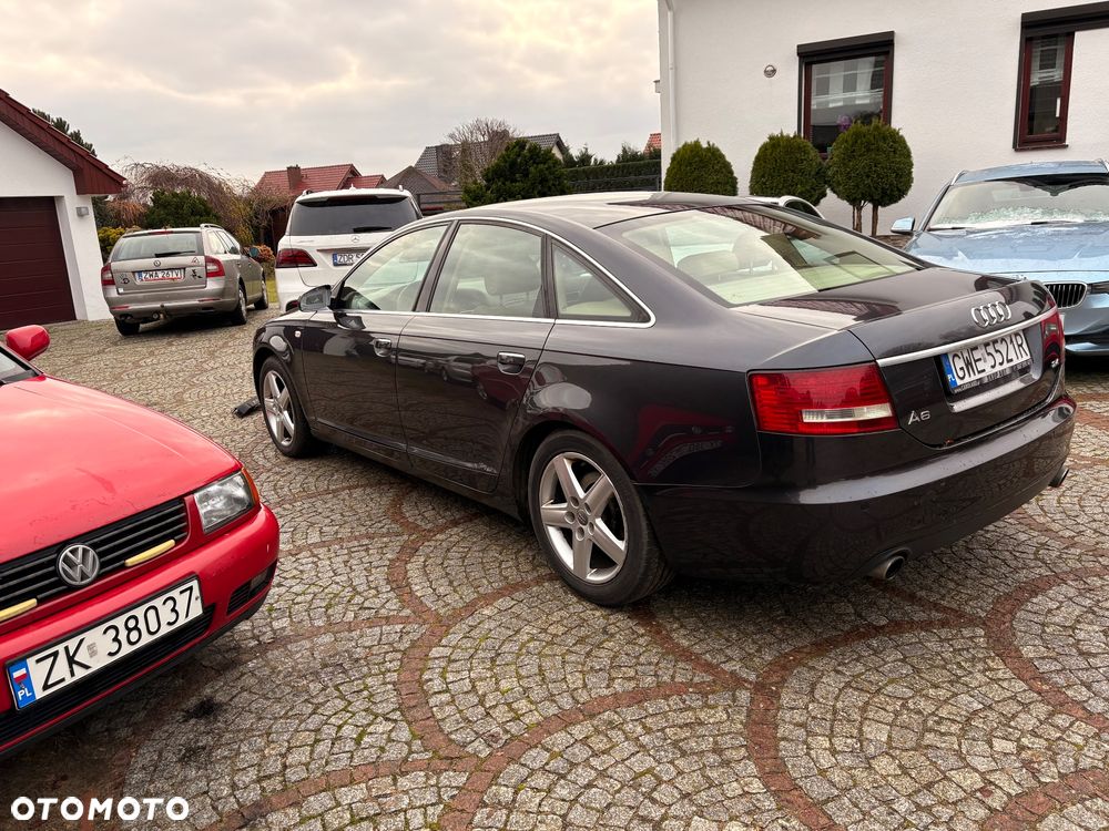 Audi A6 Limousine 2.4 - 11