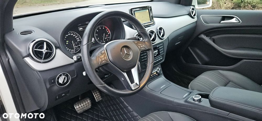 Mercedes-Benz Klasa B 200 (BlueEFFICIENCY) 7G-DCT - 18