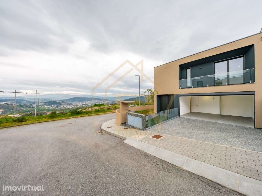 Moradia Póvoa de Lanhoso - Grande imagem: 4/38