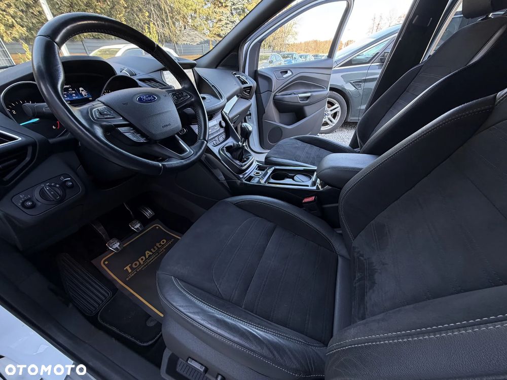 Ford Kuga 2.0 TDCi 2x4 ST-Line - 19
