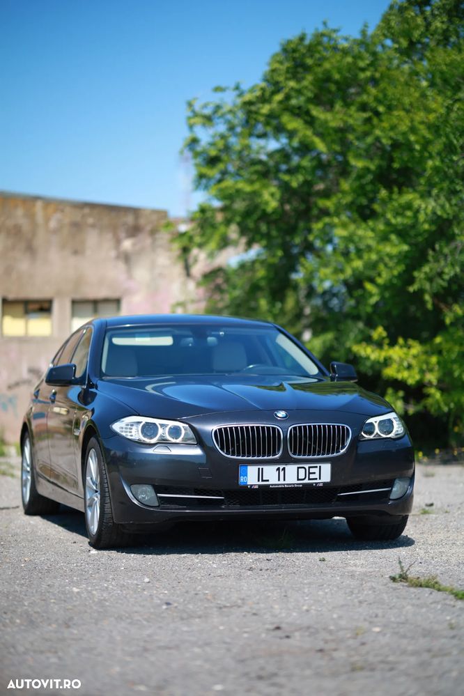 BMW Seria 5 525d xDrive - 2