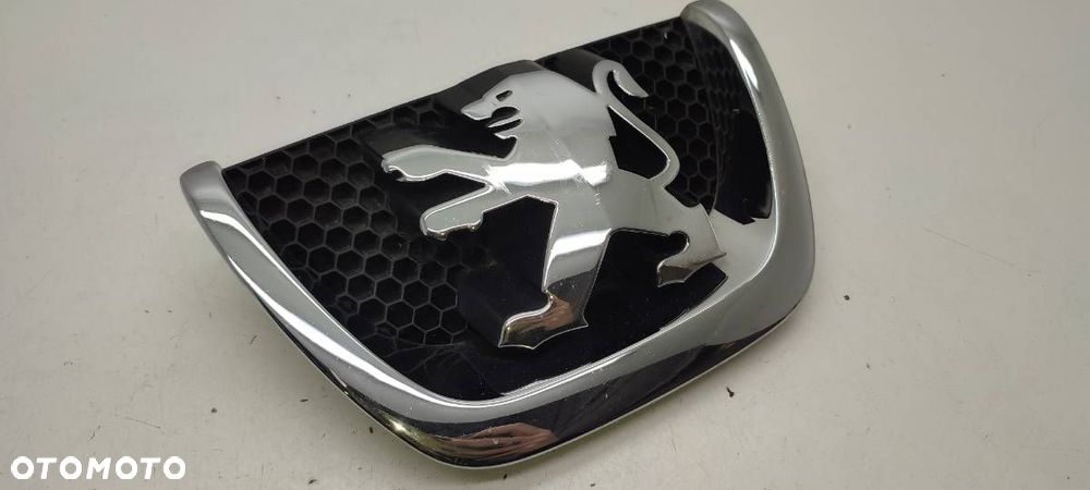 EMBLEMAT ZNACZEK KRATKA PRZÓD PEUGEOT 206 PLUS - 3
