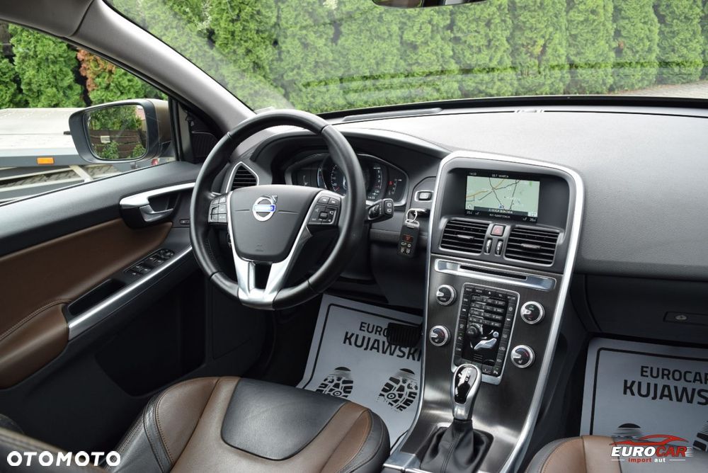 Volvo XC 60 D4 Geartronic Summum - 14