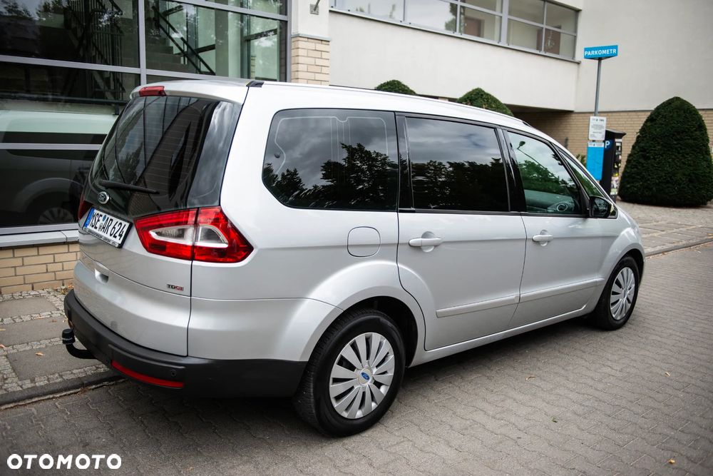 Ford Galaxy 2.0 TDCi Ghia - 13