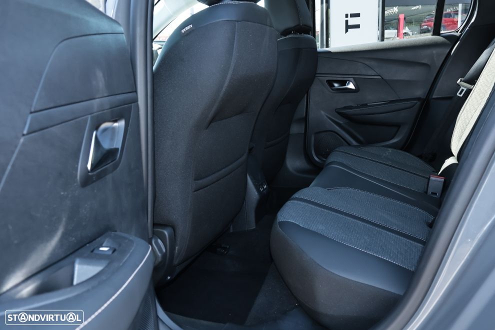 Peugeot 208 1.2 PureTech Allure - 15