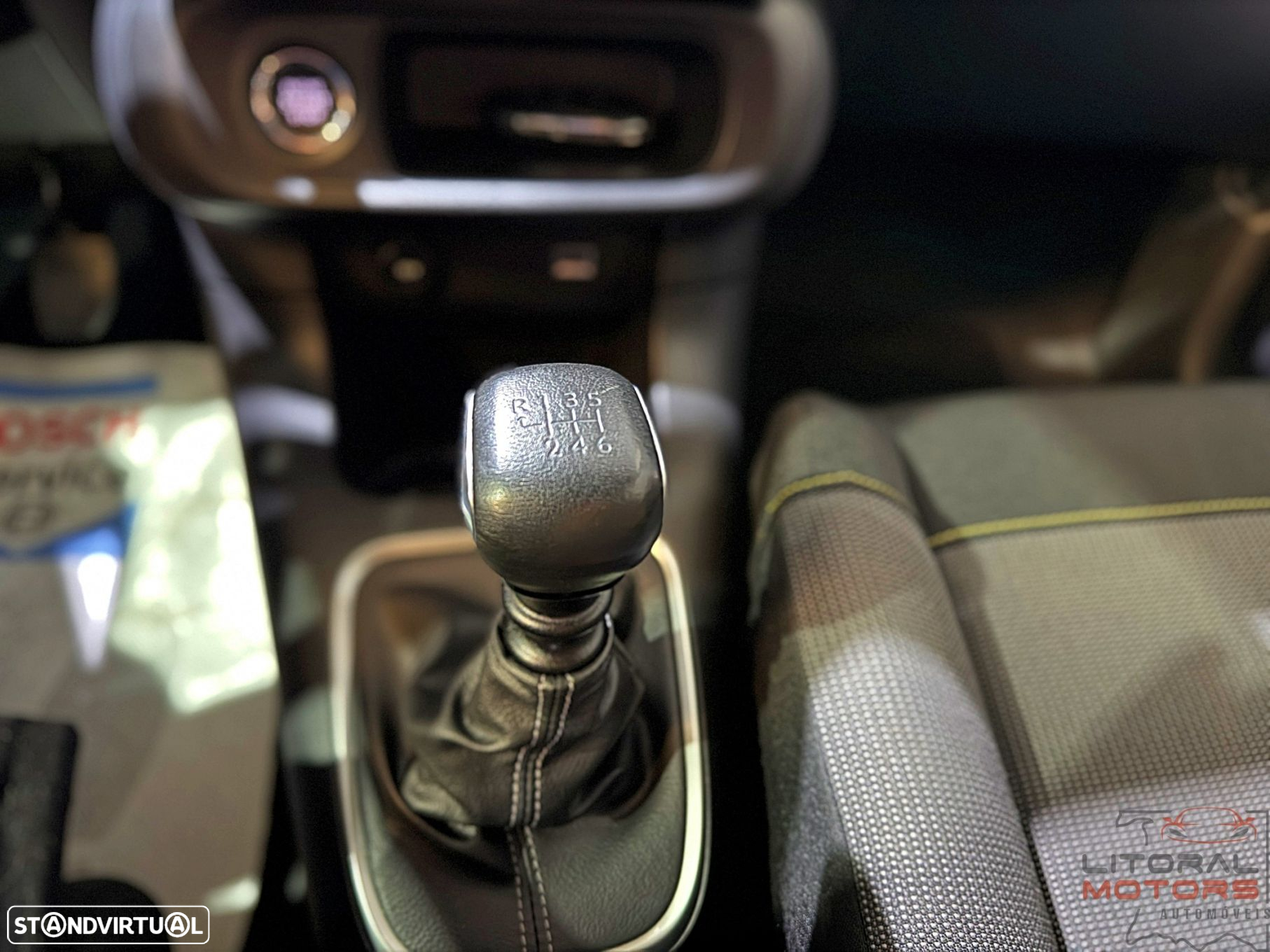 Citroën C3 1.2 PureTech Shine Pack - 28