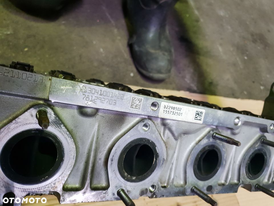 BMW 3 F30 F31 3.0 D GLOWICA WALKI 781292703 13041001402 D2298502  155732501 - 2