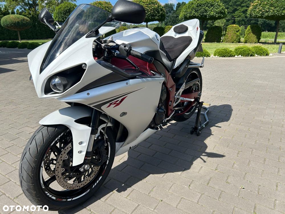 Yamaha YZF - 7