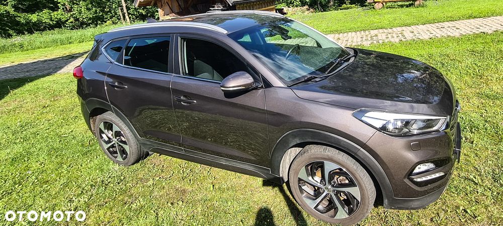 Hyundai Tucson 2.0 CRDI Comfort 4WD - 2