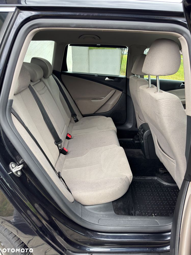 Volkswagen Passat 2.0 TDI DPF Comfortline - 7