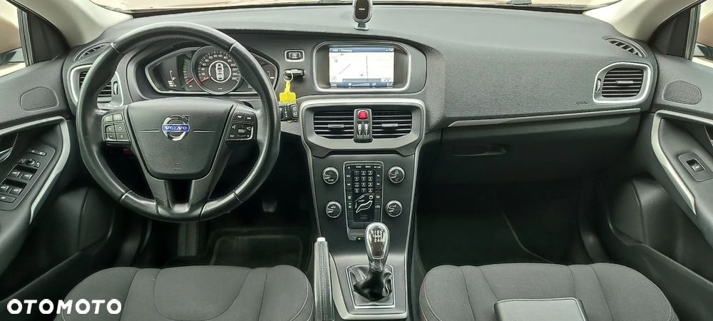 Volvo V40 D2 Kinetic - 16