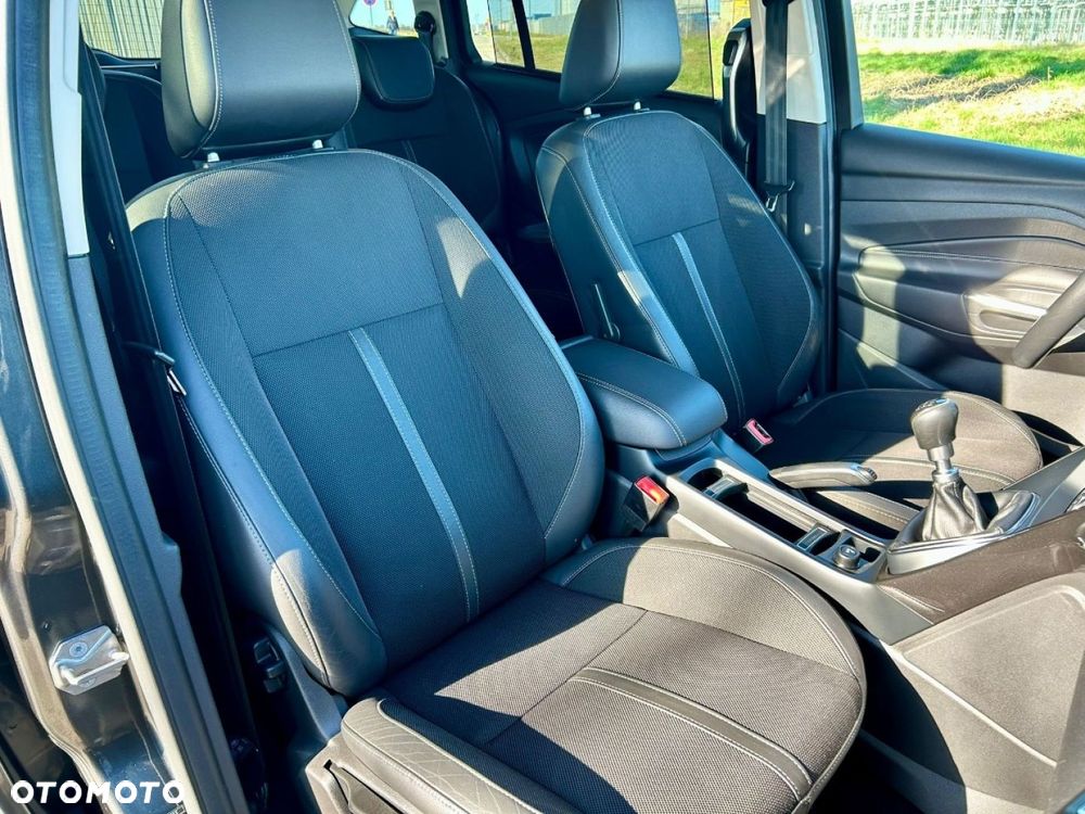 Ford Grand C-MAX - 23