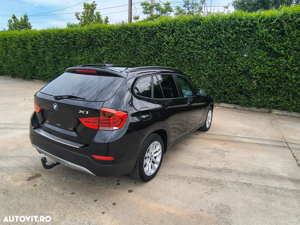 BMW X1 xDrive18d Sport Line - 3